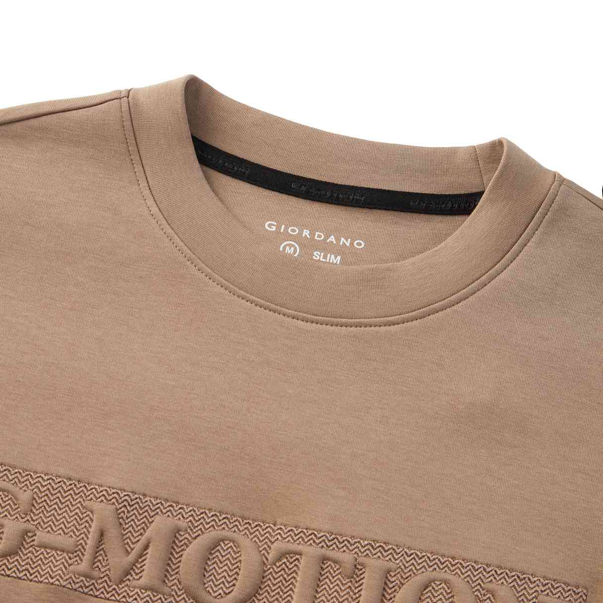 Men's G - Motion Slim Fit Long Sleeve Sweatshirt for Active Life - Giordano