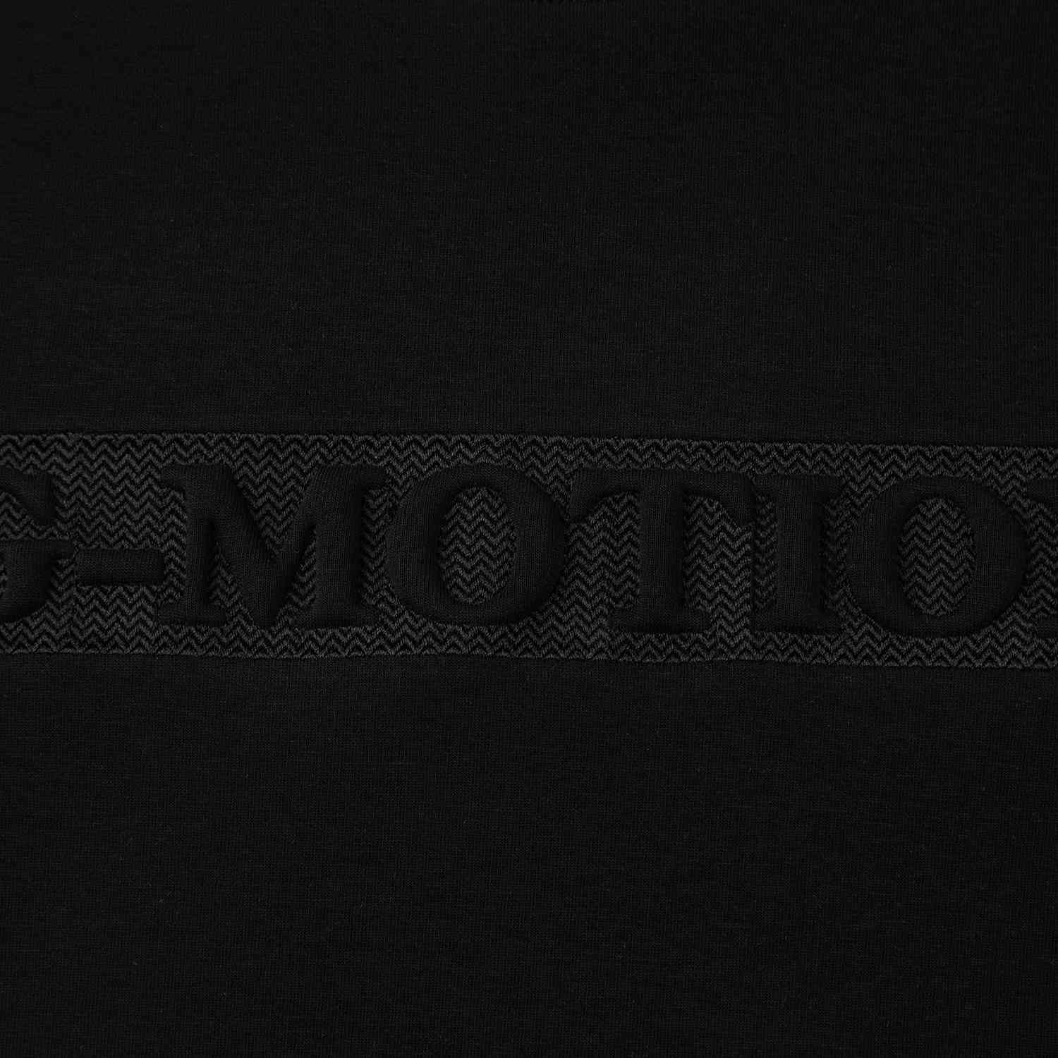 Men's G - Motion Slim Fit Long Sleeve Sweatshirt for Active Life - Giordano