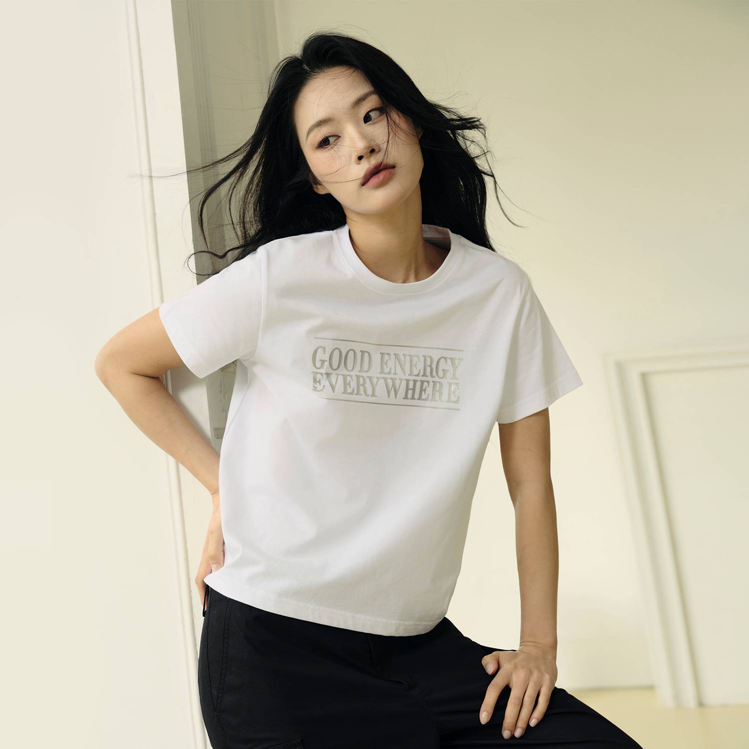 Women's Loose Fit Graphic Print Tee | Korea Collection - White - Giordano